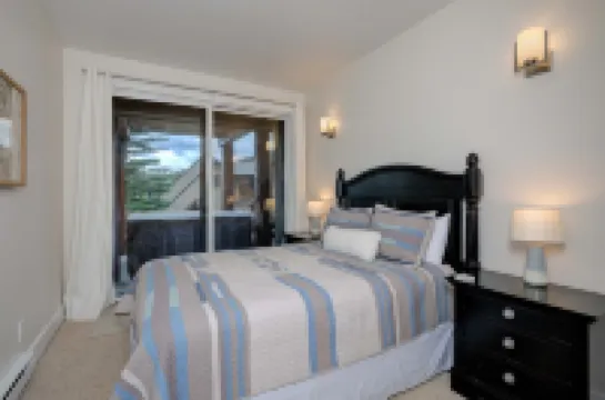 Ski in/out =more ski time ~Private HotTub ~Amazing Views ~at SaddleRidge A2