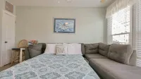 BeachBlockParadise=ParkSpot~Also See BeachBlockSeaEscape.          VRBO#3830716 Hotel a 