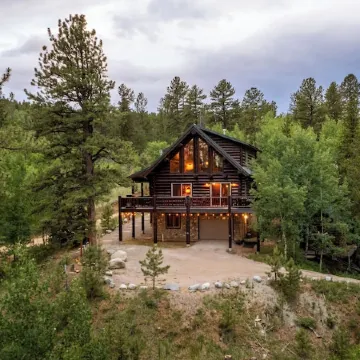 Bailey Bear Haus - Colorado Mountain Log Cabin Getaway. Pet friendly!