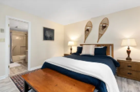 Rosie's Retreat: Cozy 3 BR, 3 Bath Condo in Wintergreen Resort, 1 mile to slopes