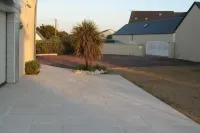 Seaside house 8 people, garden, 2 volcanoes and 4 bikes (2 with baby carrier) Internet