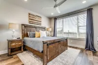 Amazing Waterfront Condo on Possum Kingdom Lake, perfect for families or couples