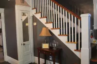 Comfortable Two-Story Family Home in Picturesque Small Town USA - Wifi