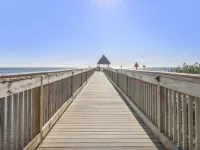 Your Happy Place - gorgeous 2 bed 2 bath oceanfront suite with full kitchen