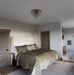 Luxury Cabin! Hot Tub with Amazing views of the valley, river and Mt. Stuart. - Feriehus