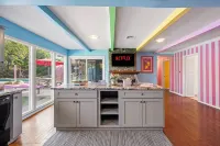 5BR｜Pickleball Court｜Pool｜Tree Deck｜Mini Golf｜BBQ