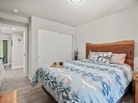 Cabin at Rainier: New-AC-WiFi-Lg. Yard Hotels in Ashford