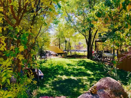 Heaven on Earth Retreat's Sun Studio in Prescott's Gorgeous Granite Dells Отели в г. Явапаи