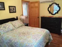 Simply Irresistible Cayuga Waterfront Lakehouse  Near Colleges