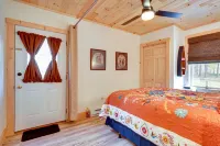 "Singing Pines" Newly Built Vacation Rental