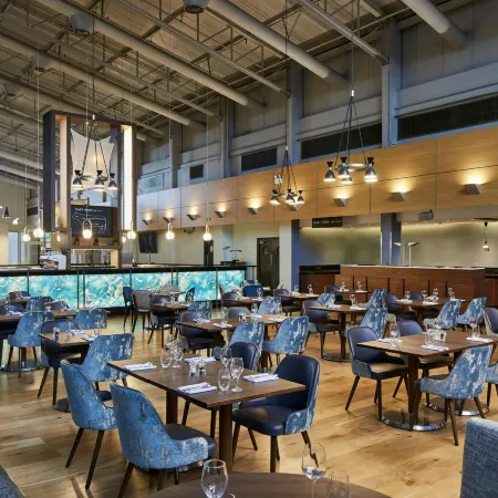 Portsmouth Marriott Hotel Отели рядом с достопримечательностью «Пристань для яхт Хаслар»