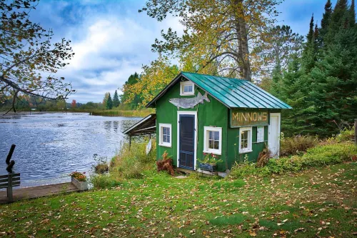 Rustic Cabin Steps From The Water On Star Lake