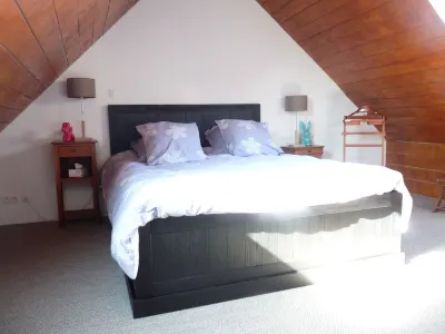 Duplex overlooking the port in the heart of the city.