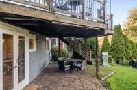 Queen Anne Chateau - Walk Everywhere 1BR Craftsman - Bungalows
