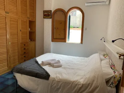 Villa Anna with heated swimming pool and panoramic terrace. Hotels near Hangar