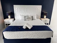 Sapphire by the Sea Unit 12 King Bed, kitchenette, pool view, Sleeps 2