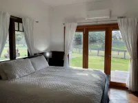 Little Farmhouse Near The Dairy Hotels in Gloucester