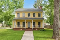 Beautiful home in quiet neighborhood with arcade room. Pet friendly!
