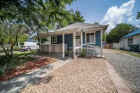 Modern Bungalow in the Heart of Fruita Hotels in Fruita