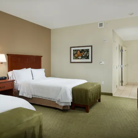Hampton Inn & Suites Salem