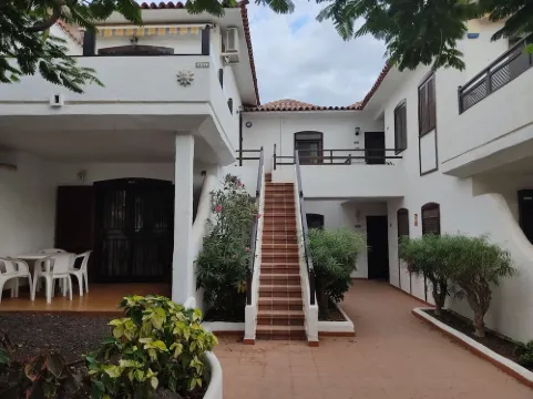 One Bedoom-Two balcony apartment with sea & golf view in Amarilla Golf