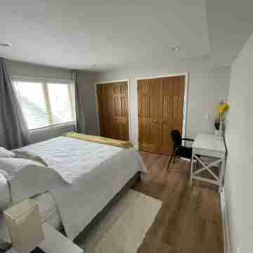 Luxury King Suite—Steps from Mayo Clinic Hospital Rooms