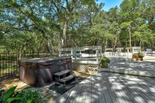 Southern Charm - Huge Hill Country Home on 4 Acres w/Pool, Hot Tub & Fire Pit - 4-Star