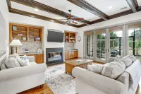 Cottage Living is the life for me!  Sleeps 8!