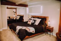 Newly renovated historical house. Walking distance to all of downtown!