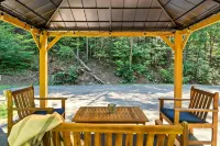 Private Hot Tub - Fall Woodland Setting - Charming Cabin - No Scary Roads