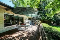 TrackTown 3Br • 3  to Hayward Field & Autzen Stadium Hotels near PeaceHealth Sacred Heart Medical Center RiverBend