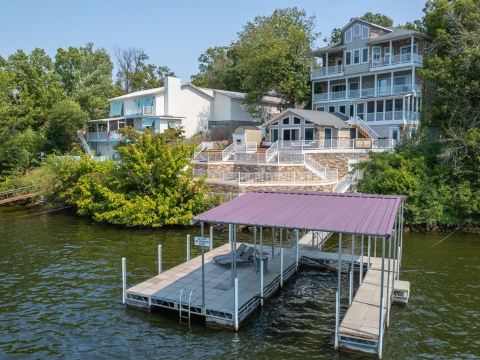 Giant Lakefront Home with spectacular views of main channel - Lake of the Ozarks