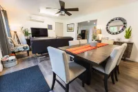 Gated Suite - King Bed, Cozy, Quiet, Kitchen, Pool