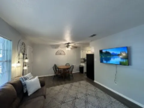 Piney Woods 8 - King Bed