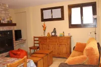 TURON HOUSE Hotels in Lanuza