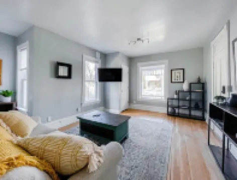 Charming 1Br Near UM & Downtown-Mid-Term Stays Welcome