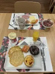 Kyriad Prestige Pau - ZÉNITH - Palais des Sports - breakfast