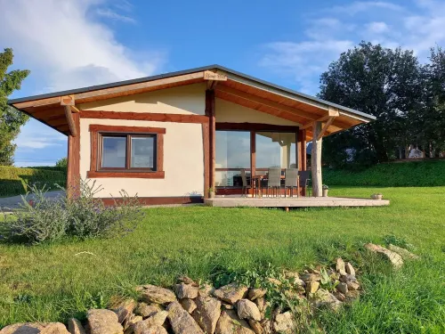 Cozy newly built vacation home in the heart of the Erzgebirge "Haus West" Hotel a Lengefeld