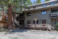 Fully Remodeled 2Bed + Loft, 3Bath 1,857sf  Mammoth Condo