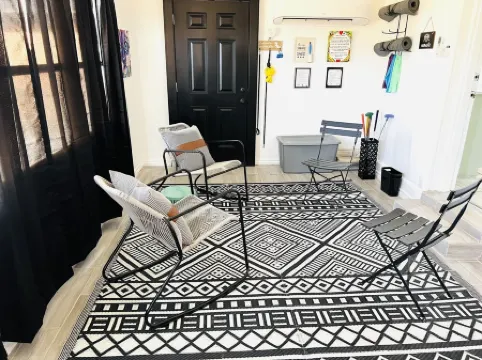 Family friendly, Business friendly, Updated, fully stocked, pets welcome