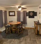 The Great Lake Escape - 1 Mile to Downtown PC / Walking Distance to City Beach