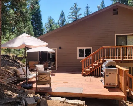 Newly updated Lake Almanor West home just minutes from the lake Hotels in Plumas County