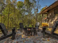 Rustic Log Cabin Retreat, Hot Tub + Firepit Hotels in Cherry Log