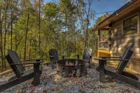 Rustic Log Cabin Retreat with Hot Tub + Firepit