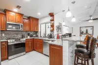 Spacious 5BR/3BA Cape Coral Home - W/Highspeed Wi-Fi