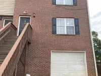 Newly Renovated Townhome with THREE KING-SIZE beds
