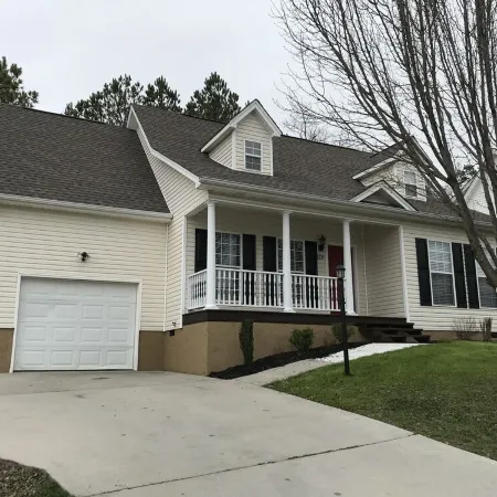 House near Lee University