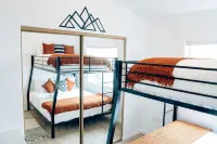 Prime Location-Steps from Route 66