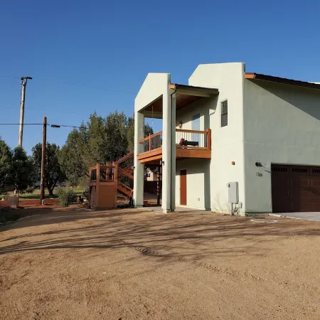 Private Casita with Beautiful Red Rock Views and Large Deck