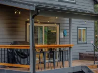 Summer Getaway at Mt Rainier - Sleeps 8 - Hot Tub Hotels in Ashford